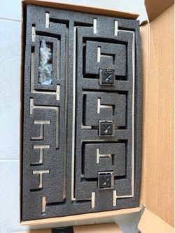 Bathroom hardware