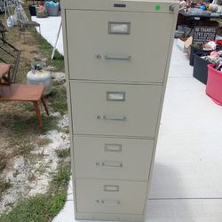 LEGAL SIZE FILING CABINET WITH KEY
