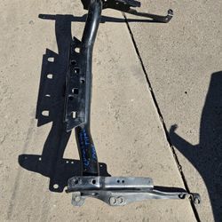 Nissan Titan  Titan Pro Trailer Hitch Oem  20 To 23