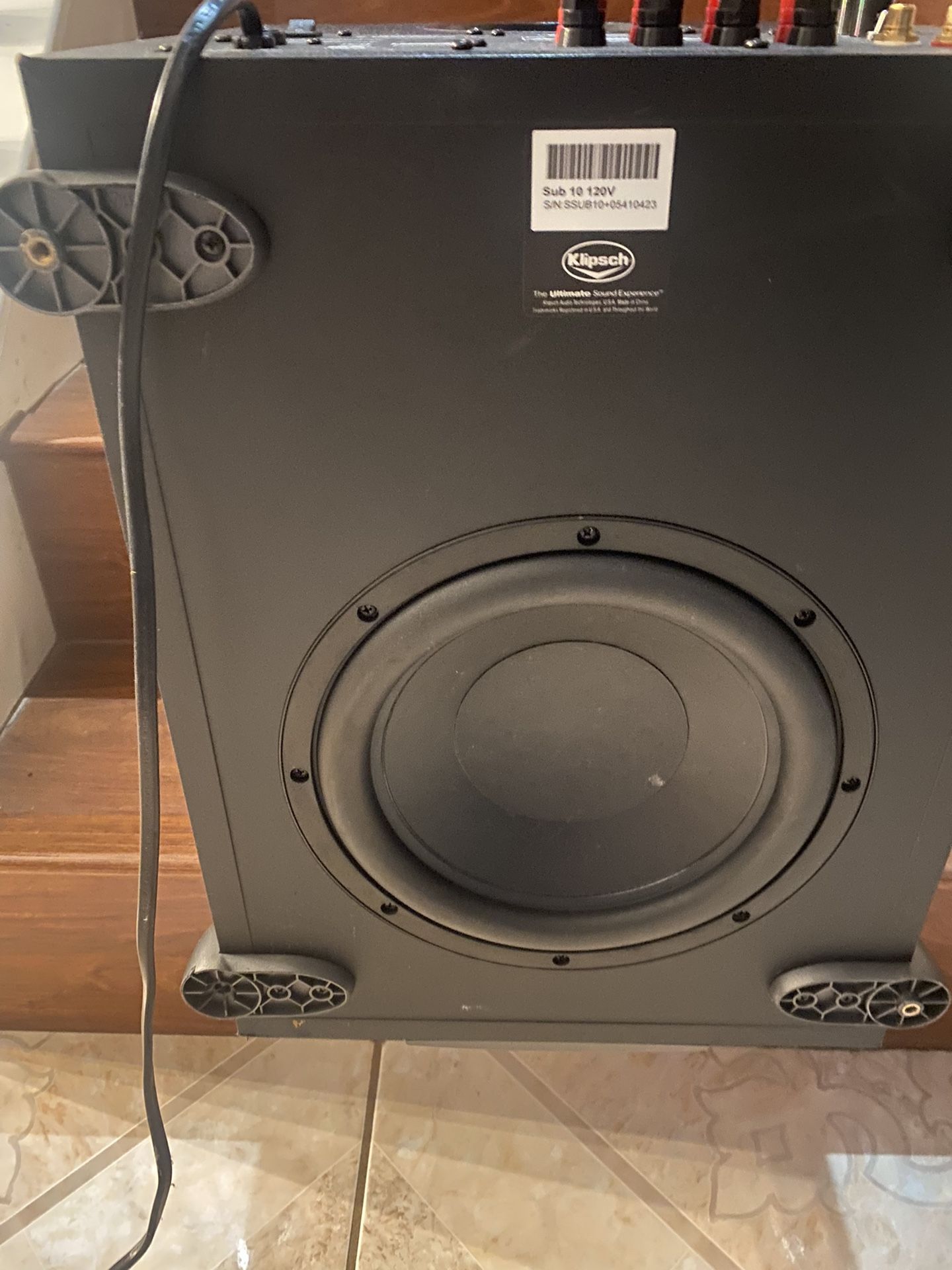 Musical equipment. Subwoofer Klipsch  Brand in beautiful Condition 