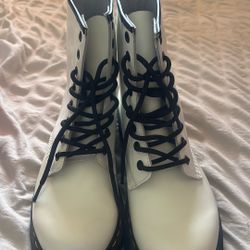 Dr Martens women's 1460