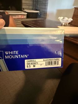 New women's black low boots 9.5