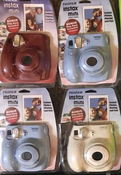 FujiFilm Instax Mini Instant Camera