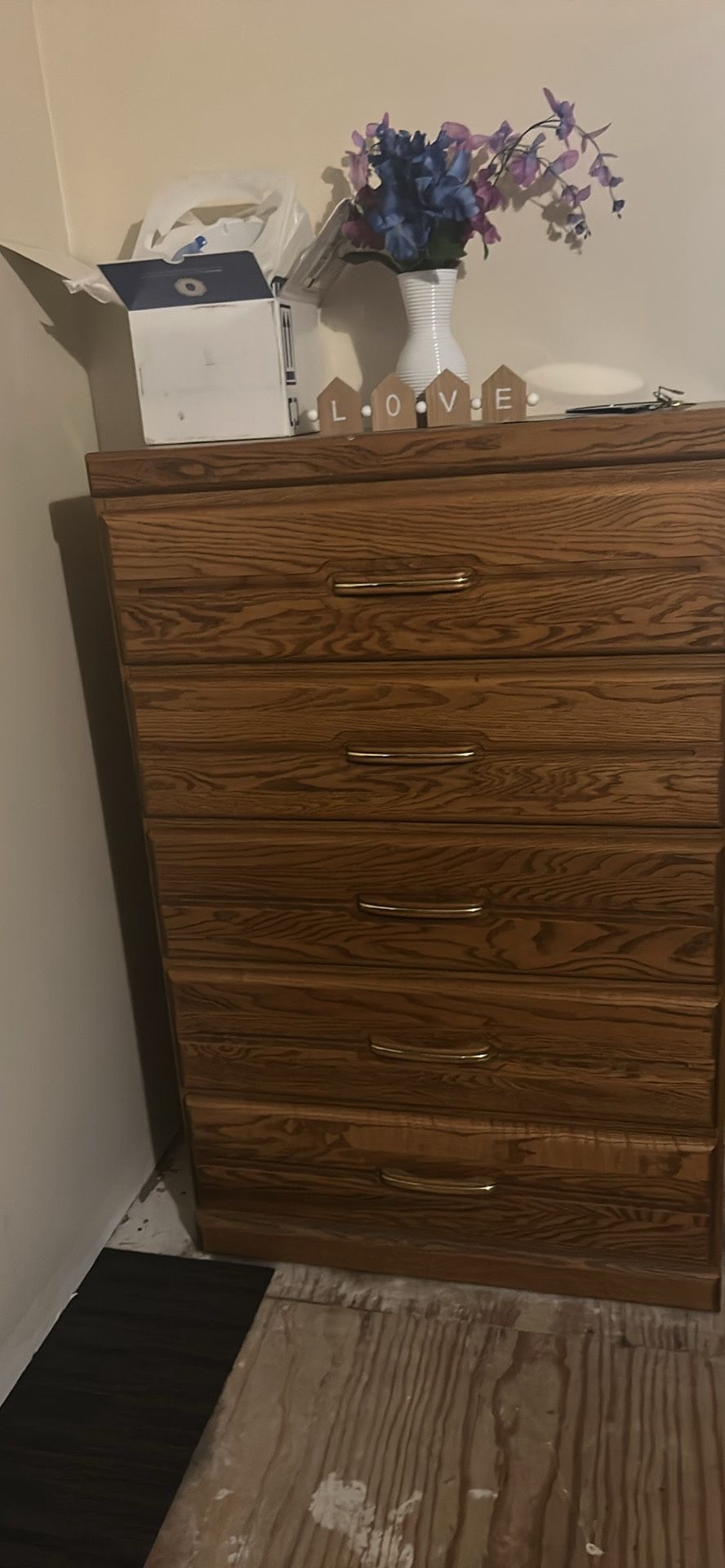Bedroom Set Dressers With Mirror On Long Dresser