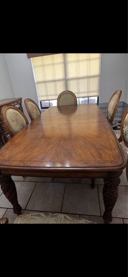 Elegant Solid Wood Dining Table Set with 6 Chairs & Extension Leaves
