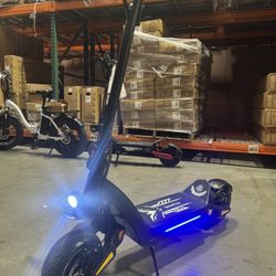 Dual-motor electric scooter