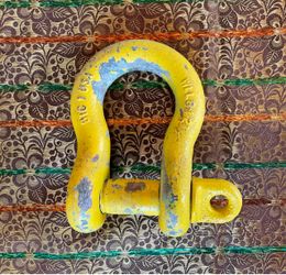 Heavy-Duty Recovery Shackle
