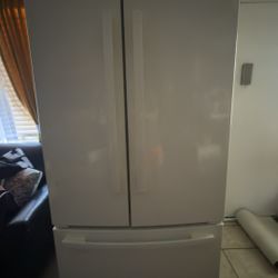 Whirlpool Gold Refrigerator 