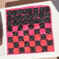 Checkers Game Sets 20" x 20" includes 2 mats
