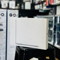 MacBook Air 13in M3 Chip 