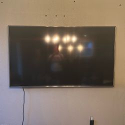70” LG TV