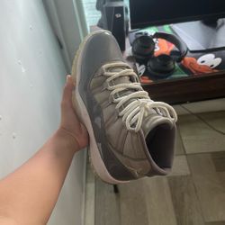 Jordan 11 “cool grey” 