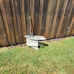 Lower Unit for ocean pro 225 Or 200 Evinrude 