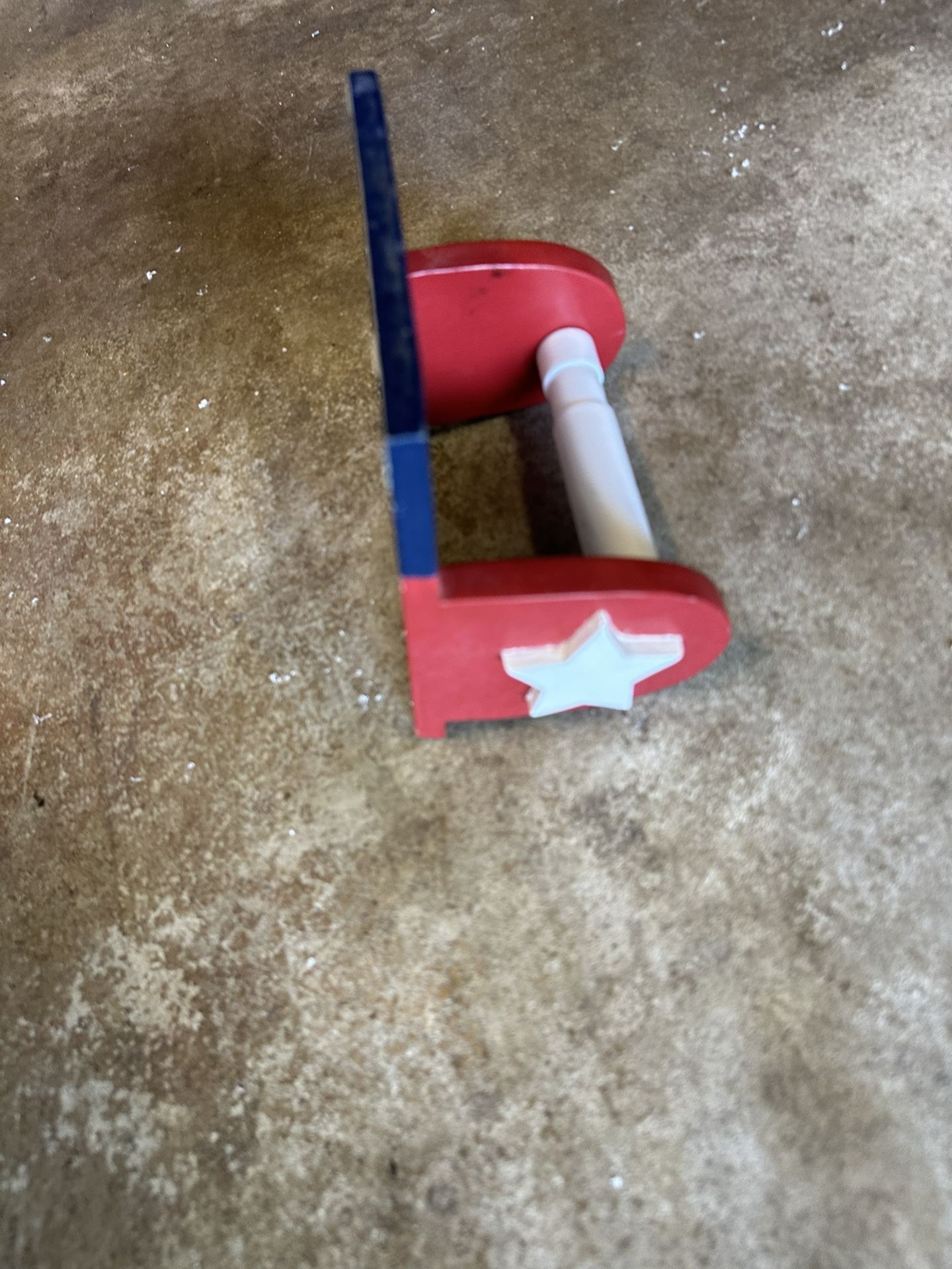 Toilet Paper Dispenser 