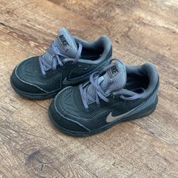 Kids Nike Size 6