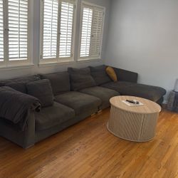 Modern Gray Sectional Couch with Chaise – Comfy & Stylish