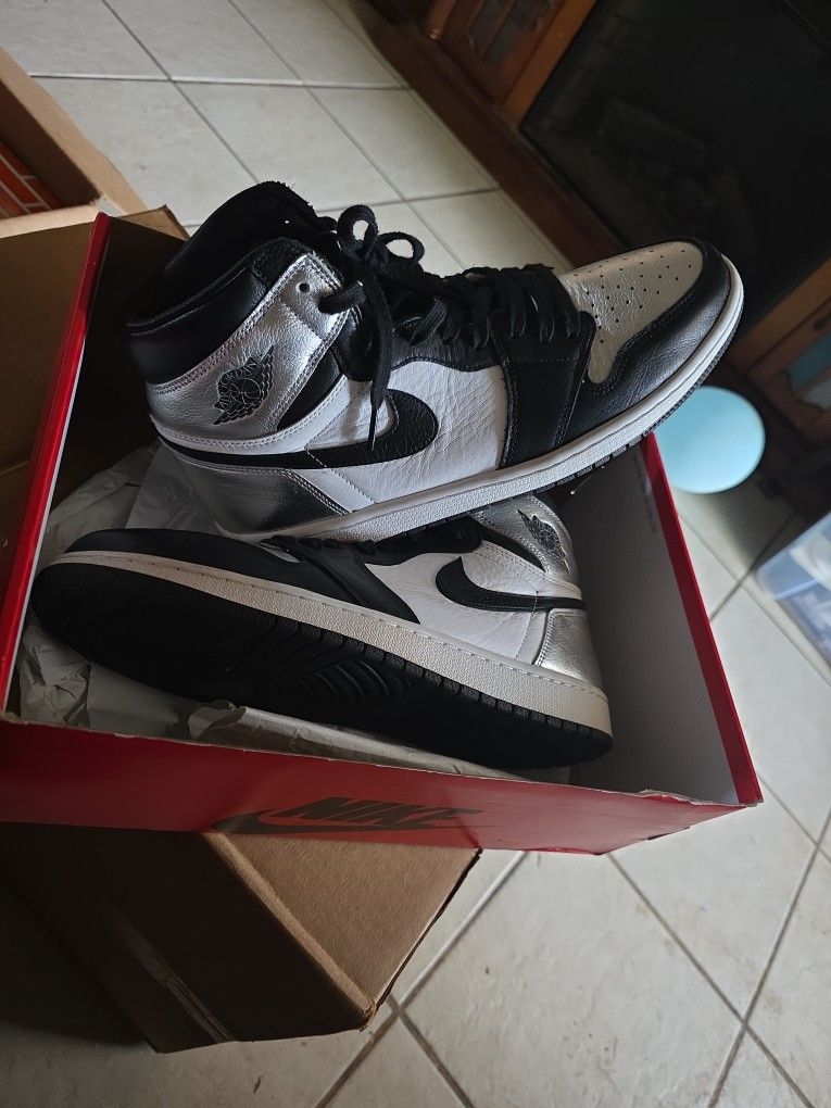 Jordan 1 High OG Metallic Silver