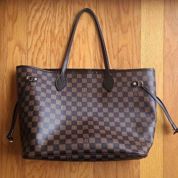 LV Purse 