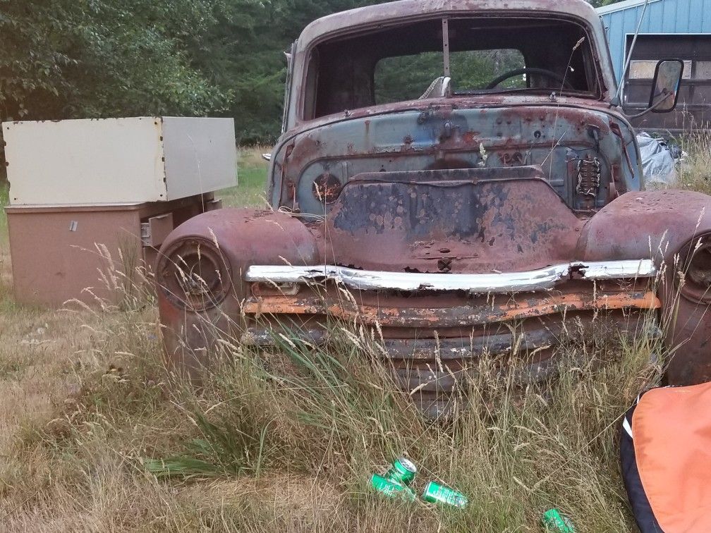 1953 chev truck. Yard art