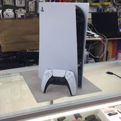 PlayStation 5 – Excellent Condition