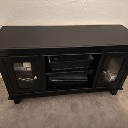 Black Wood TV Stand / Media Console – 4 ft – $120 (Hillcrest, San Diego)