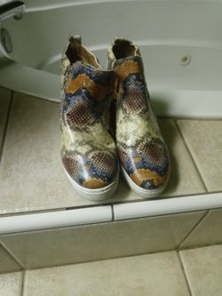 Boot Tennis Shoe