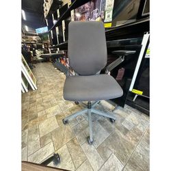 Steelcase Gesture High End Ergonomic Office Chair