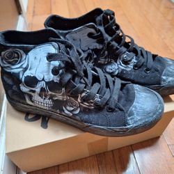 Skull sneakers