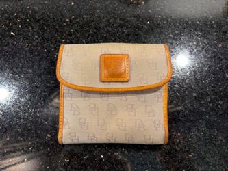 VTG Dooney & Bourke Bifold Wallet Cream Monogram Canvas Tan Leather Trim 5x5”