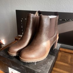 🚨Women’s Winter Dress Boots-Size 8.5 Brand New 