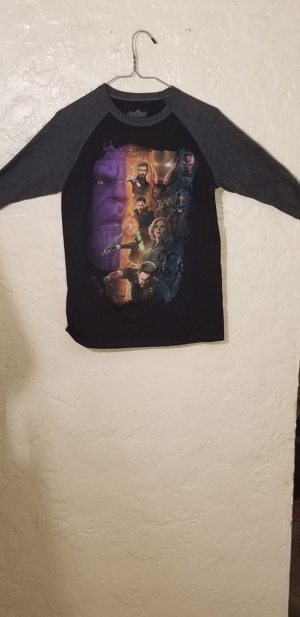 Marvel Avengers Infinity War T Shirt Gauntlet Thanos Captain America Men T-Shirt Size Small