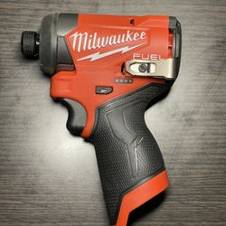 Milwaukee M12 Fuel Impact