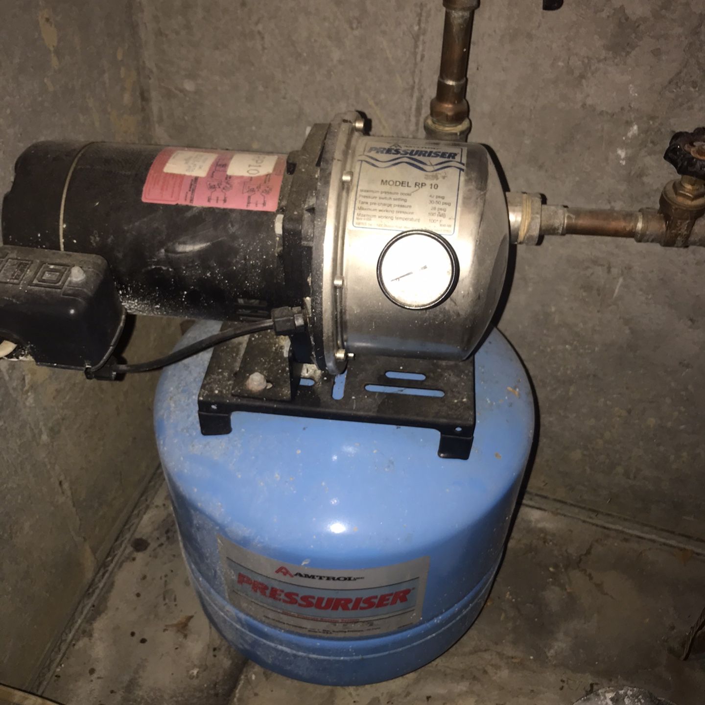 Amtrol pressuriser P 10