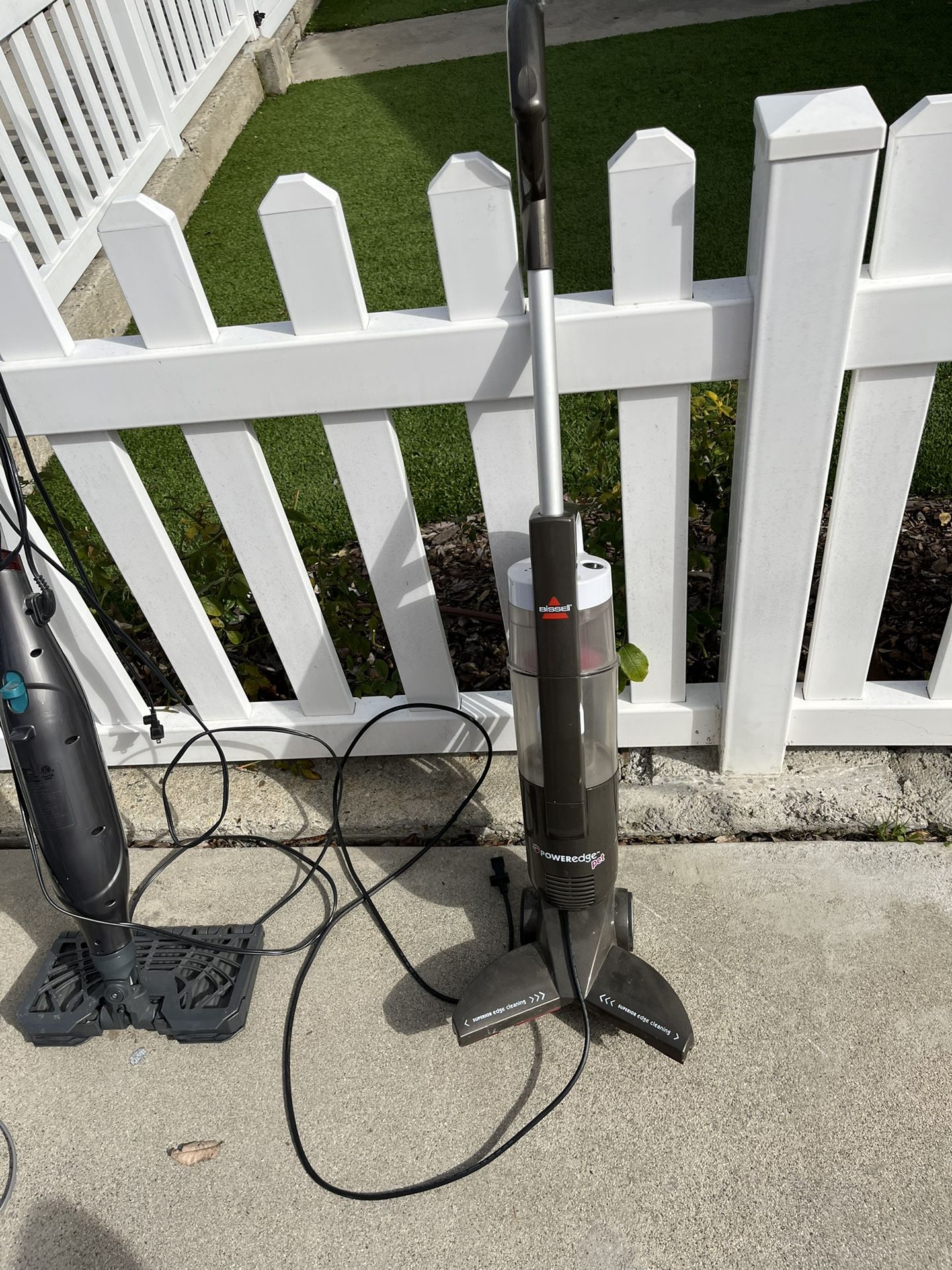 BISSELL PowerEdge Pet Hardwood Floor Bagless Stick Vacuum Cleaner, 81L2A