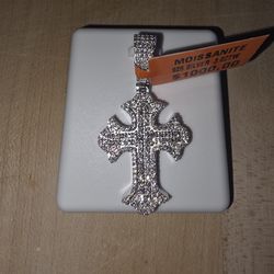 3CTW Moissanite/Silver Cross Pendant