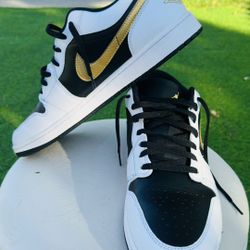 Jordan 1 LowWhite Black Metallic Gold Swoosh