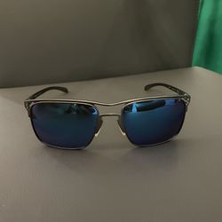 Oakley sun glasses 