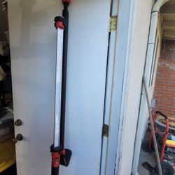 Milwaukee M12 Hood light with M12 battery and charger.