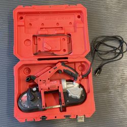 Milwaukee Compact Bandsaw 