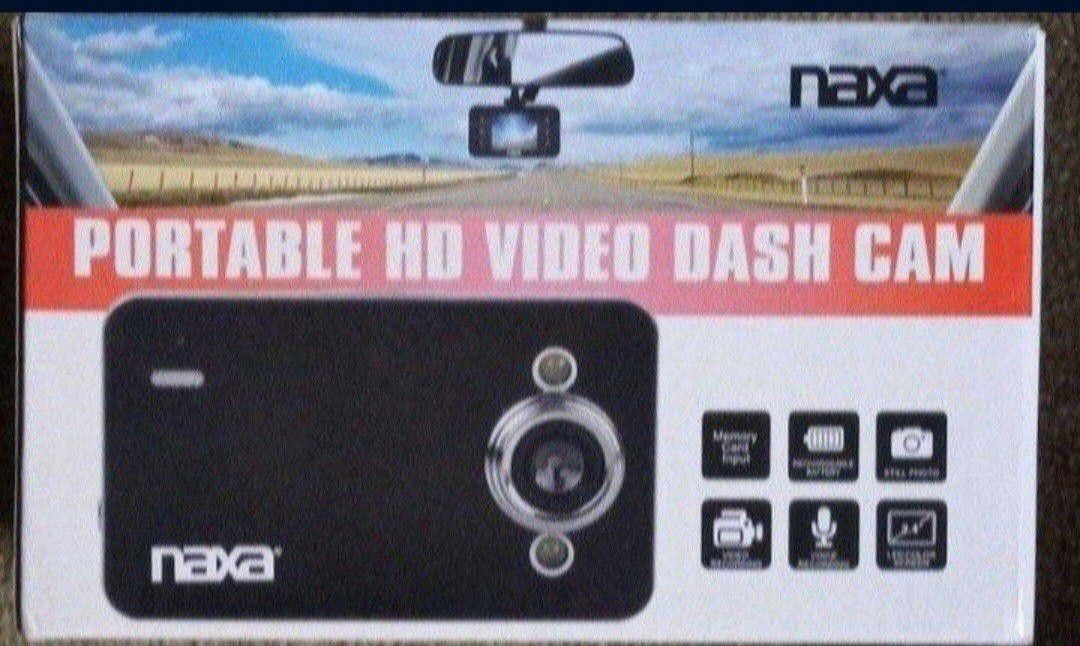 NAXA PORTABLE HD VIDEO DASH CAM 