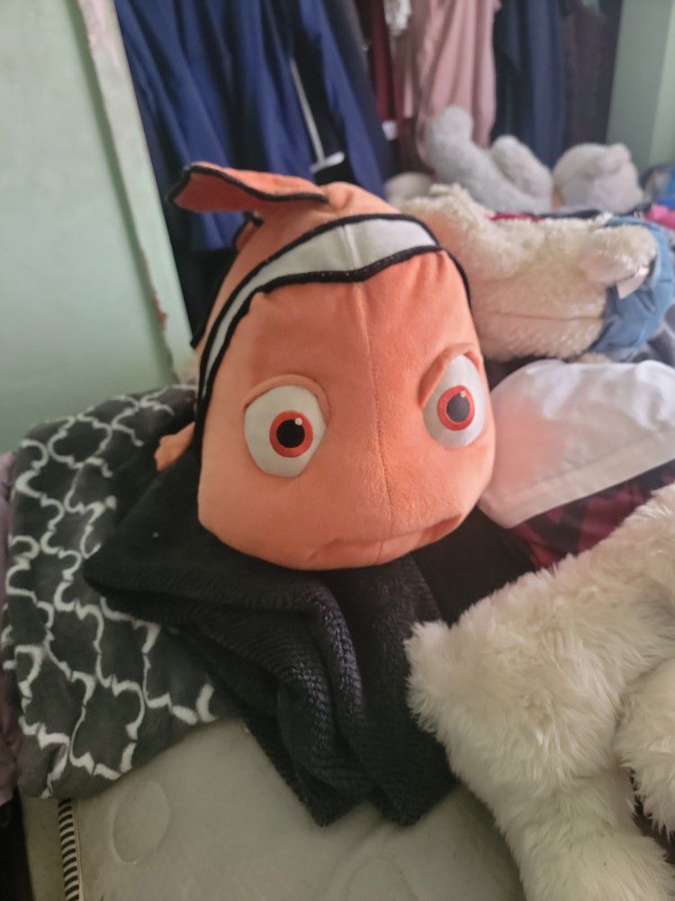 Nemo Giant Plush