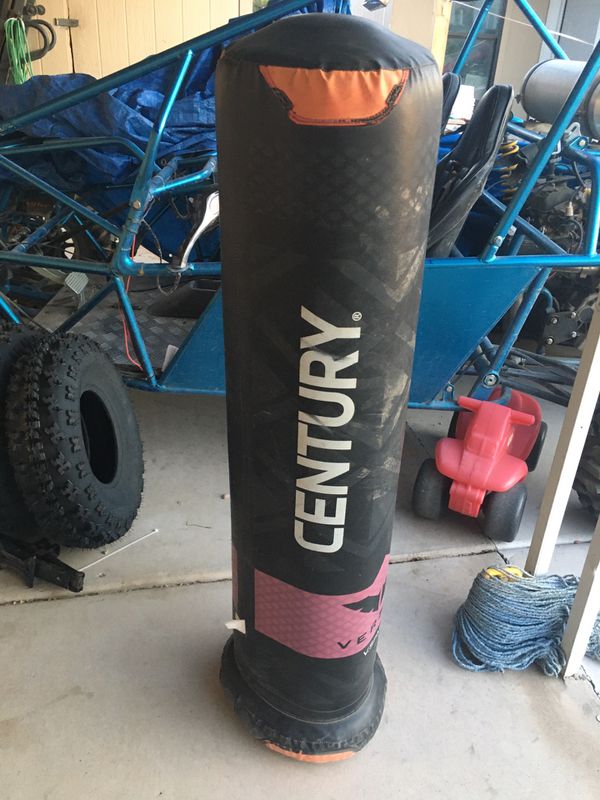 Kicking/punching bag stand for Sale in Mesa, AZ - OfferUp