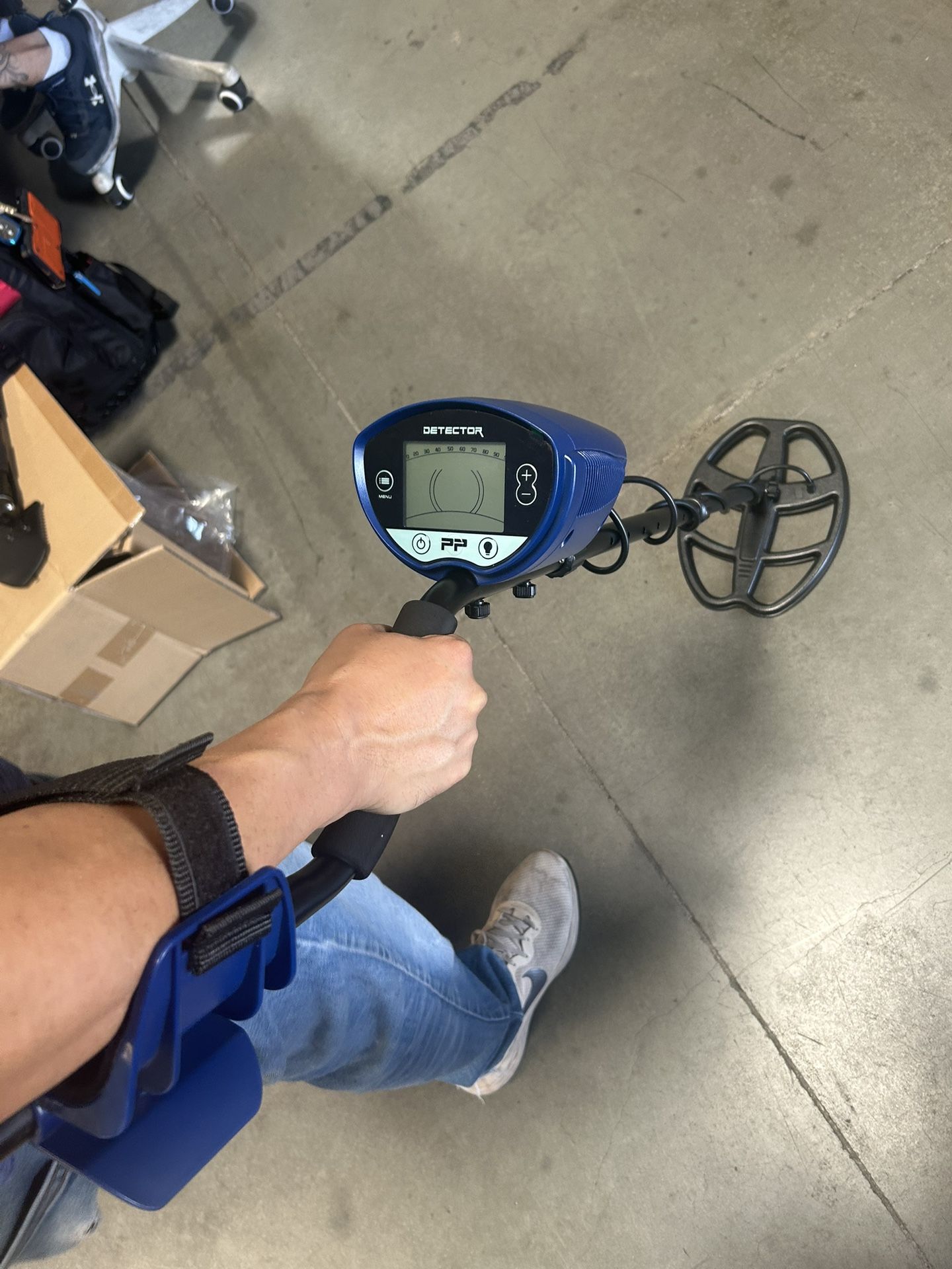 Metal Detector W/ LCD Display