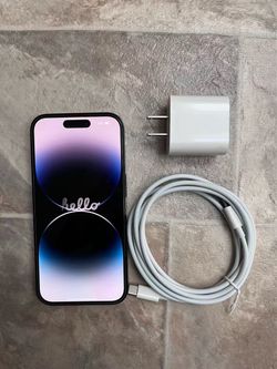 Like New UNLOCKED iPhone 14 Pro 256GB Black