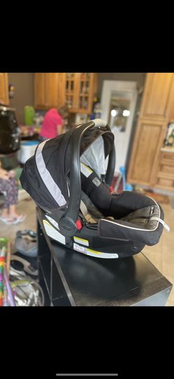 Infant Car Seat 