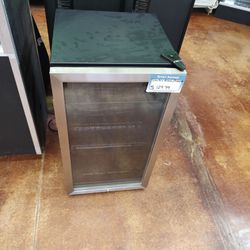 Danby Refrigerator &Freezer 
