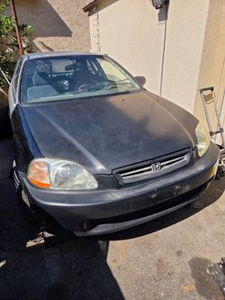 1996 Honda Civic (only front end complete)