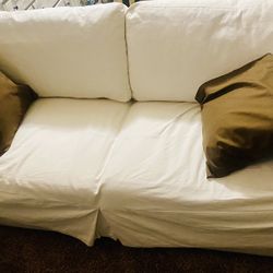 SOFA CAMA COLCHON NUEVO.