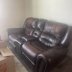 Leather Loveseat recliner 
