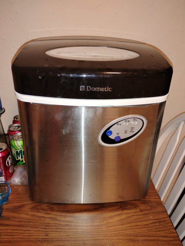 Dometic HZB-15S Portable Ice Maker